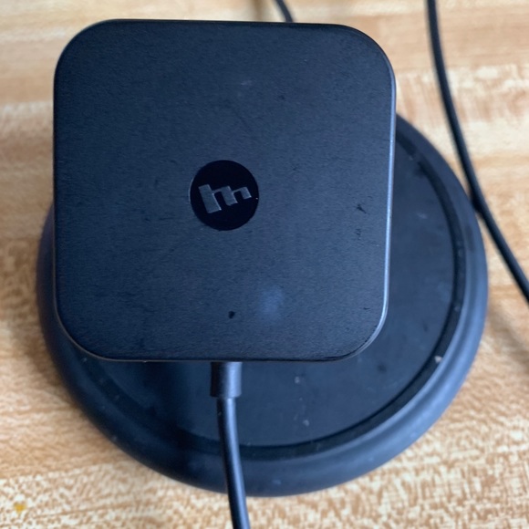 Mophie wireless charging pad - Picture 3 of 3